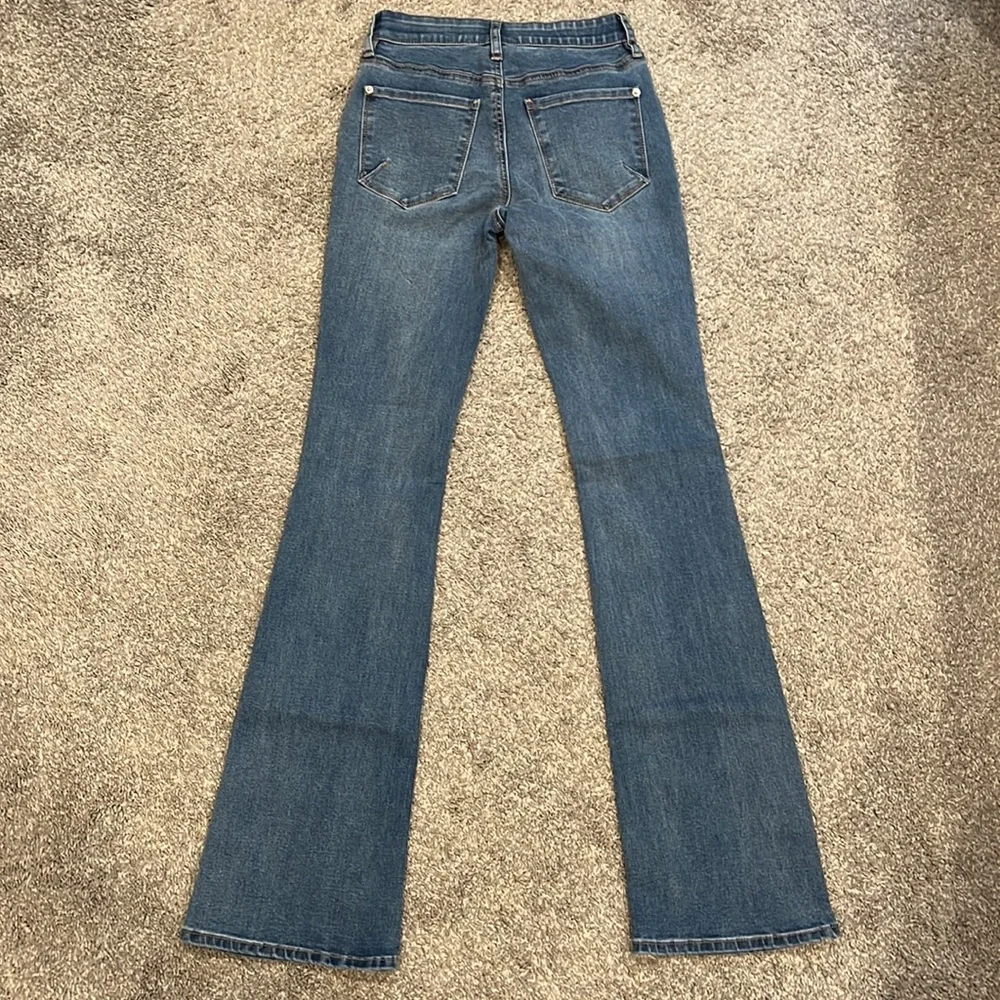 NY & Company | NWT Curvy High-Waist Bootcut Jeans